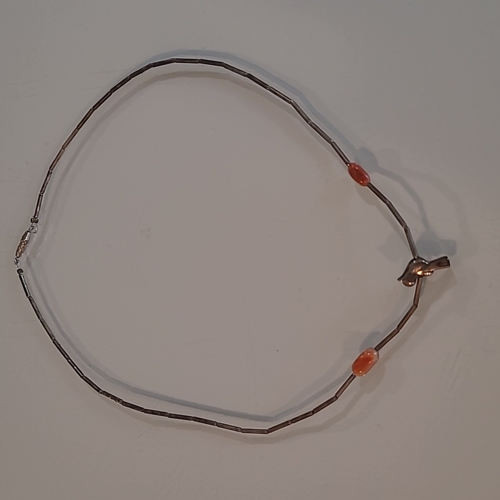 EUC VTG Unbranded Sterling Silver Bead Dainty Bird Necklace with Twist Closure